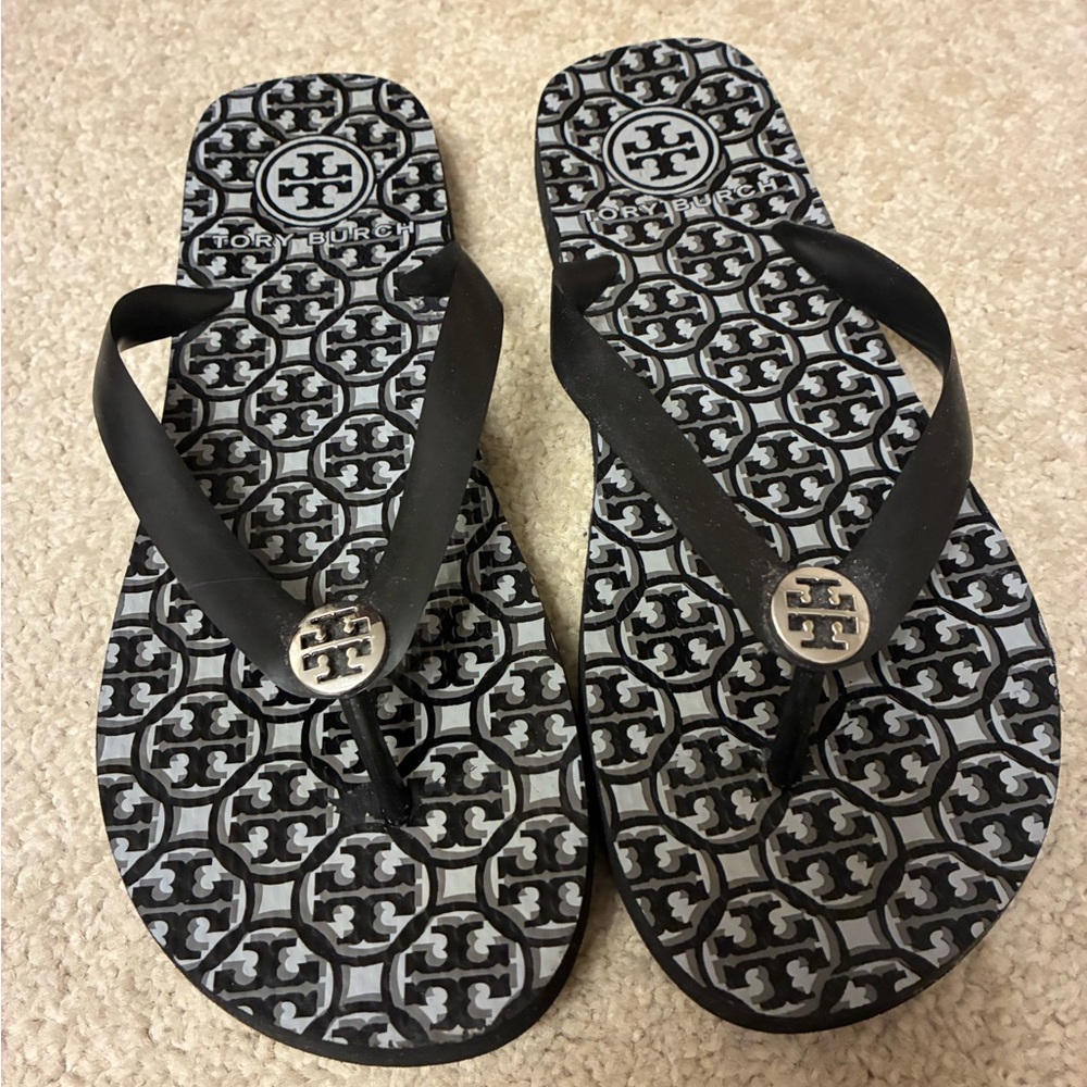 Tory Burch Black and White Patterned Flip Flops